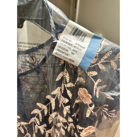 NEW NWT Adrianna Papell Beaded Flutter Sleeve Dress 16W - Picture 5 of 7